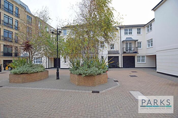 Apartment To Rent In Russell Mews, Russell Square, Brighton, East Sussex, BN1