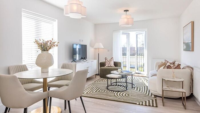 2 Bedroom Flat For Sale In Birchwood, Waxwing Way, Farnham, GU9