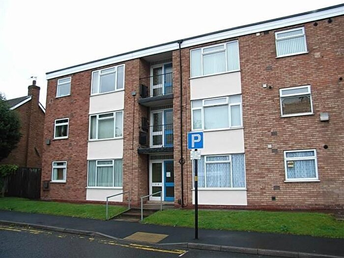 2 Bedroom Flat To Rent In Birmingham Road, Wylde Green, Sutton Coldfield, B72