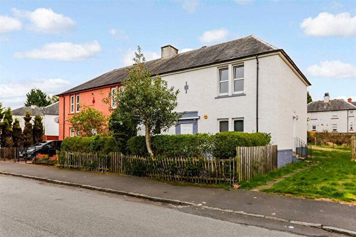 2 Bedroom Flat To Rent In Hillside Crescent, Hamilton, ML3