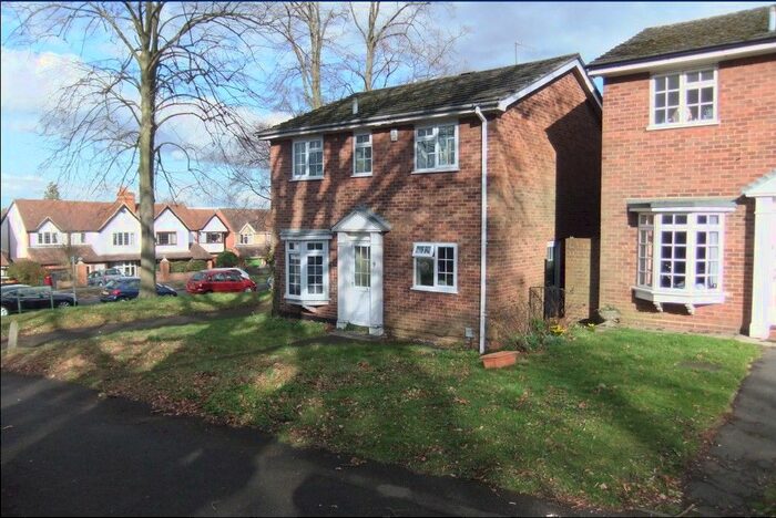 4 Bedroom Detached House To Rent In Whitby Drive, Reading, RG1