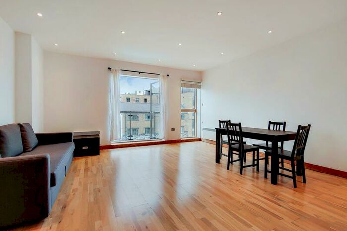 2 Bedroom Apartment To Rent In Frances Wharf, Limehouse, E14