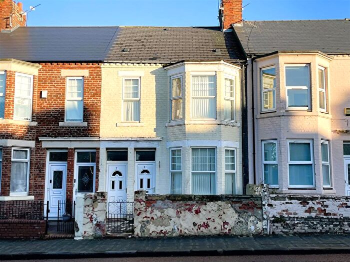 6 Bedroom Terraced House For Sale In Chichester Road, South Shields, NE33