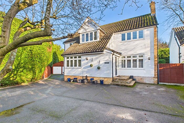 5 Bedroom Detached House For Sale In Bray Road, Maidenhead, Berkshire, SL6