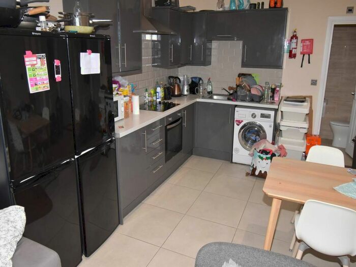 5 Bedroom Property To Rent In Glanbrydan Avenue, Uplands, Swansea SA2