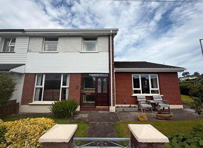 3 Bedroom Semi-Detached House For Sale In Malone Park, L'Derry, BT47