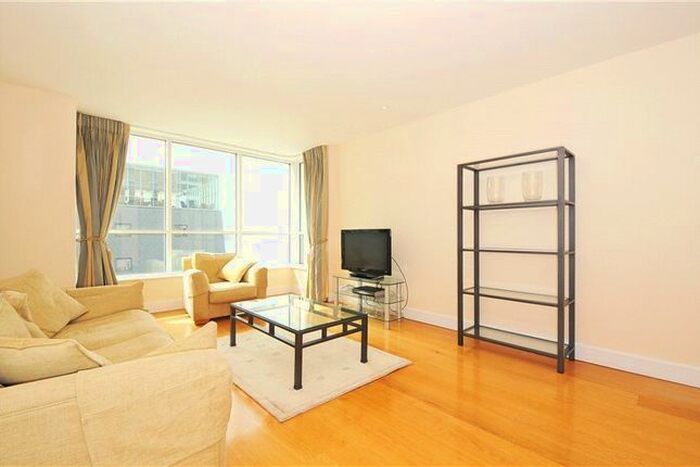 2 Bedroom Flat To Rent In Belgrave Court, Westferry Circus, London, E14