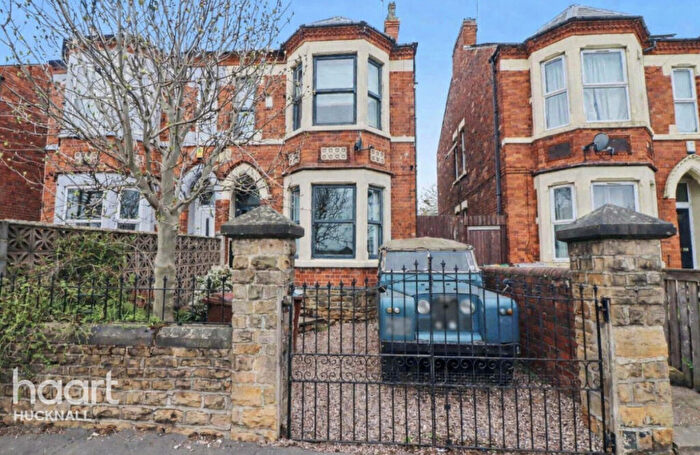 3 Bedroom Semi Detached House For Sale In Highbury Road, Nottingham, NG6