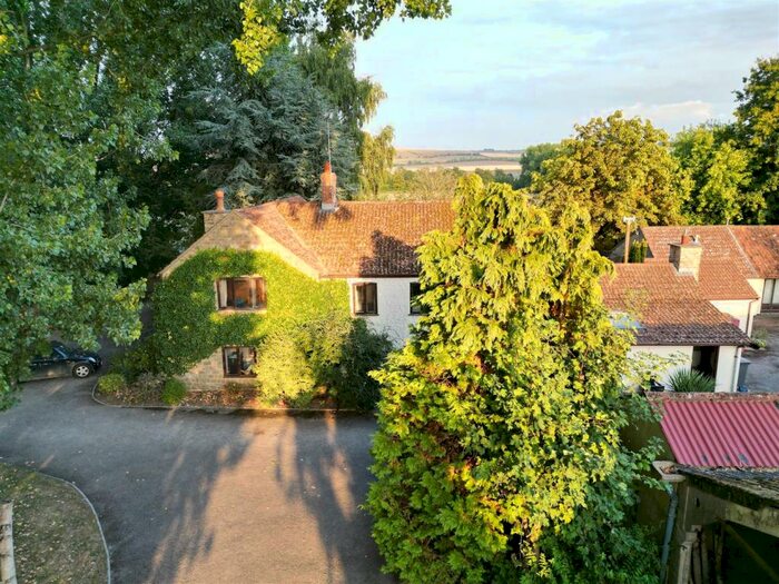 6 Bedroom Detached House For Sale In Hisomley, Dilton Marsh, BA13