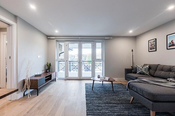 1 Bedroom Flat To Rent In Pavilion Court, NW3