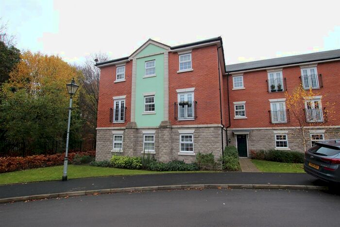 2 Bedroom Flat To Rent In Temple Road, Bolton, BL1