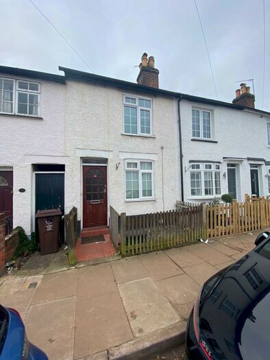 2 Bedroom Terraced House To Rent In Boundary Road, St Albans, AL1