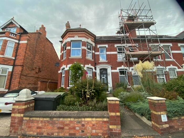 2 Bedroom Flat To Rent In Droitwich Road, Worcester, WR3