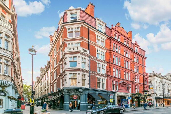 2 Bedroom Flat To Rent In Charing Cross Road, Covent Garden, WC2H