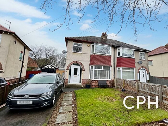 3 Bedroom Semi Detached House For Sale In Newlands Park Crescent, Scarborough, YO12
