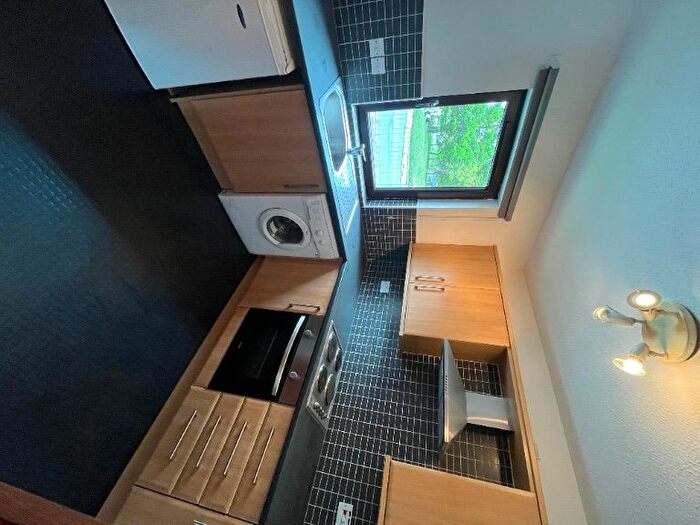 1 Bedroom Flat To Rent In The Kyles, Kirkcaldy, KY1