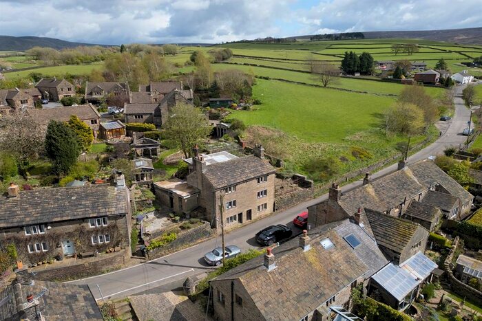 2 Bedroom Detached House For Sale In Hague Street, Glossop, SK13