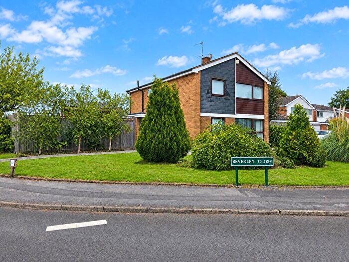 4 Bedroom Detached House For Sale In Beverley Close, Balsall Common, CV7