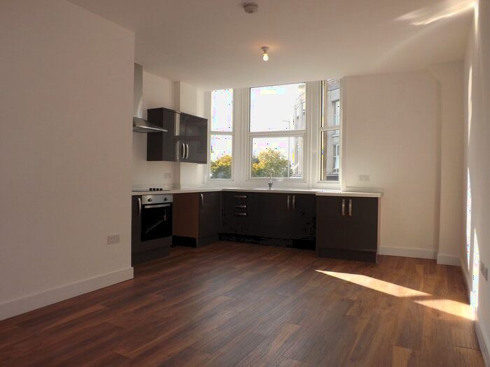 2 Bedroom Flat To Rent In London Road, Portsmouth, PO2