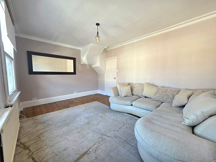 2 Bedroom Flat To Rent In Springfield Road, Harrow, HA1