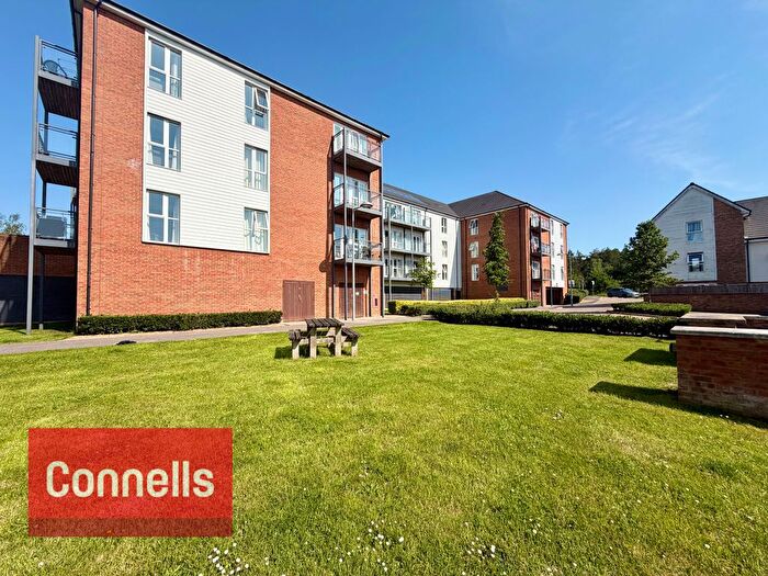 1 Bedroom Flat To Rent In Holmbush Mews, Horsham, RH12