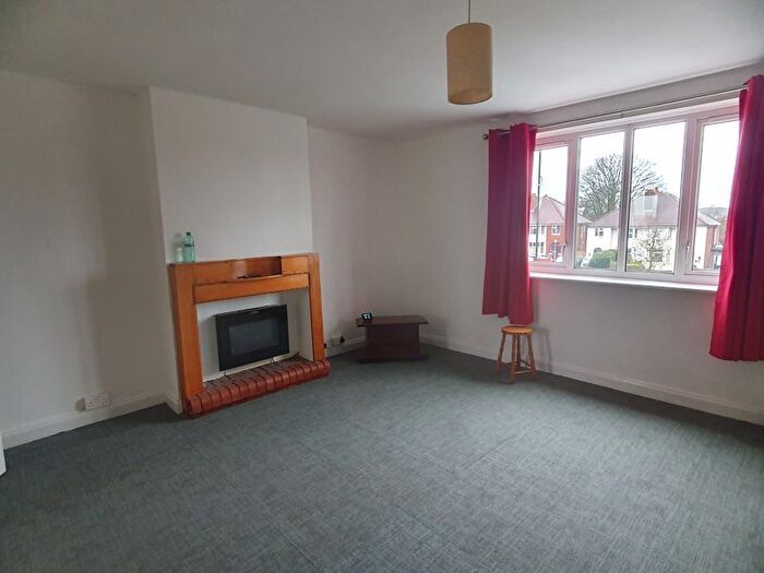 3 Bedroom Flat To Rent In Bristol Road South, Birmingham, B31