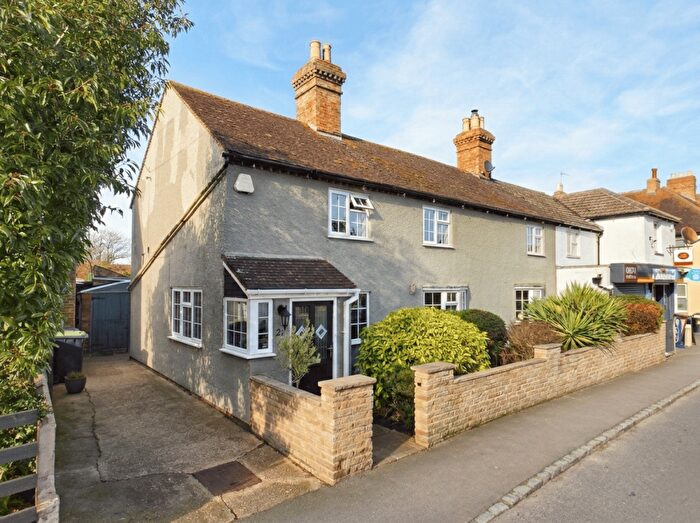 4 Bedroom End Of Terrace House For Sale In High Street, Houghton Conquest, Bedfordshire, MK45