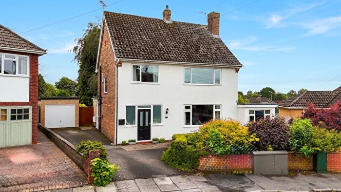 4 Bedroom Detached House For Sale In Perthy Grove, Stoke-On-Trent, ST4