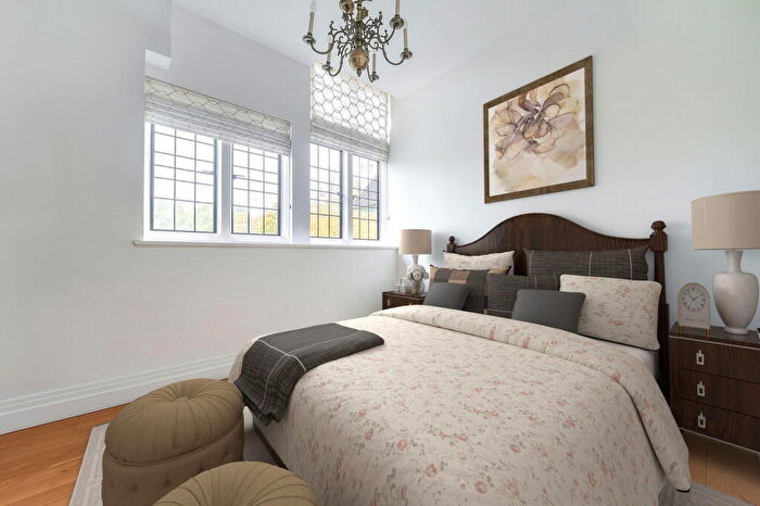 2 Bedroom Duplex For Sale In King Edward Vii Apartments, Midhurst, West Sussex, GU29