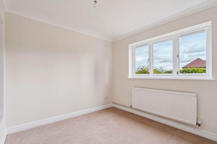 2 Bedroom Retirement Property For Sale In Main Road, Naphill, HP14