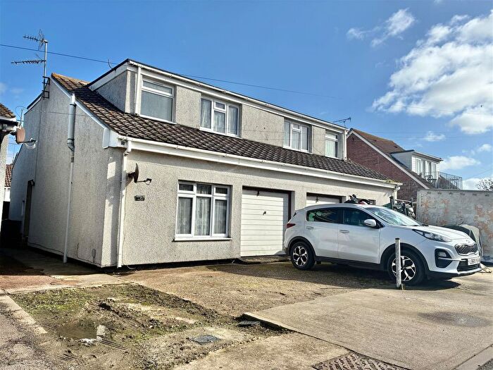 2 Bedroom Semi-detached House For Sale In Belsize Avenue, Jaywick, Essex, CO15