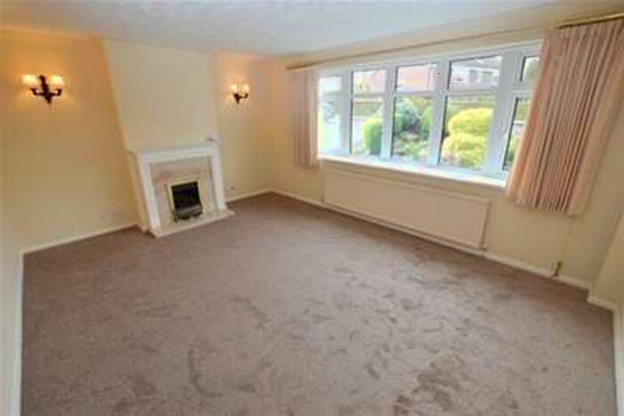 2 Bedroom Bungalow To Rent In Robincroft Road, Wingerworth, Chesterfield, S42