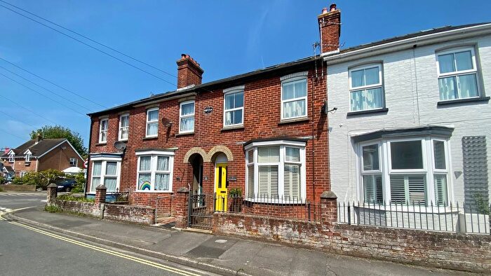 1 Bedroom Flat For Sale In South Street, Pennington, Lymington, SO41