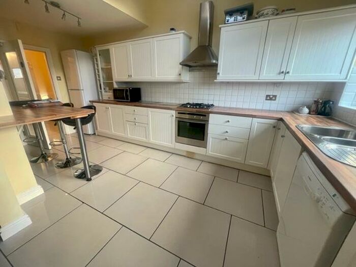 5 Bedroom House To Rent In Anderson Lane, Lincoln, LN1