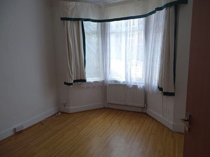 4 Bedroom Terraced House To Rent In Lea Road, Southall, UB2