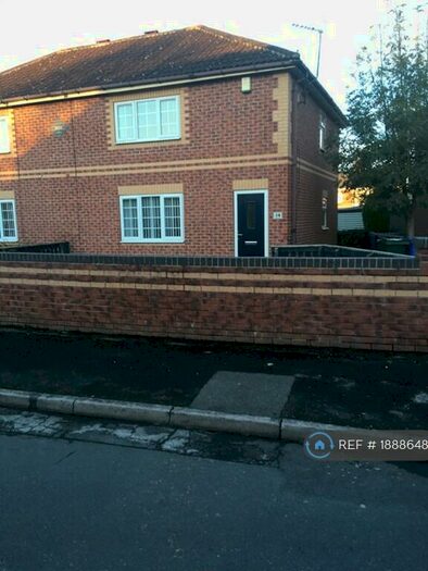 3 Bedroom Semi-Detached House To Rent In Corona Drive, Thorne, Doncaster, DN8