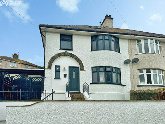 3 Bedroom Semi-Detached House For Sale In Longford Terrace, Holyhead, Anglesey, LL65