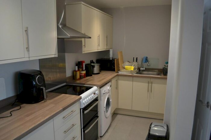 1 Bedroom Flat To Rent In Dunstable Road, Luton, LU4