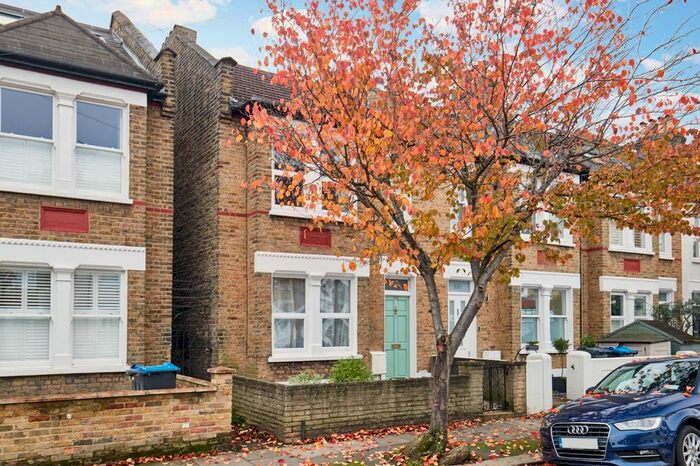 2 Bedroom Detached House To Rent In Clarence Road, Wimbledon, SW19