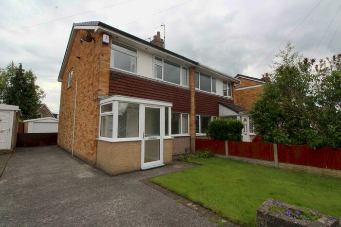 3 Bedroom Semi-Detached House To Rent In Martinfield, Fulwood, PR2