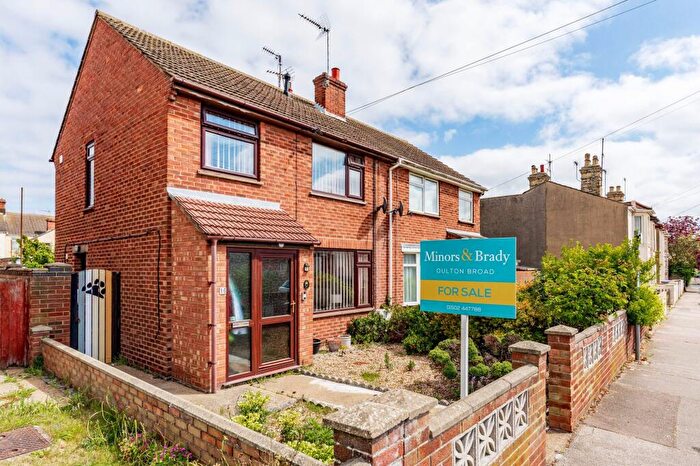 3 Bedroom Semi-Detached House For Sale In Hervey Street, Lowestoft, NR32