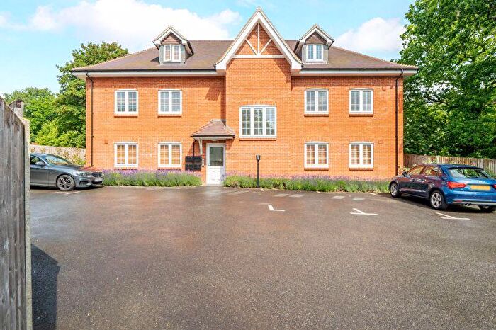 1 Bedroom Apartment To Rent In Wey Hill, Haslemere, GU27