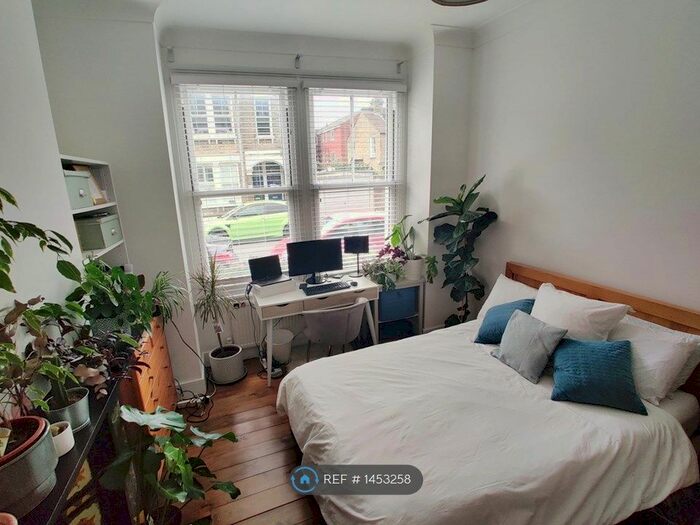 2 Bedroom Maisonette To Rent In Renmuir Street, London, SW17