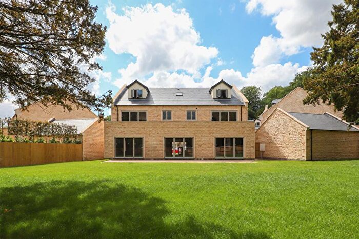 5 Bedroom Detached House For Sale In Firbeck Hall, New Road Firbeck, S81