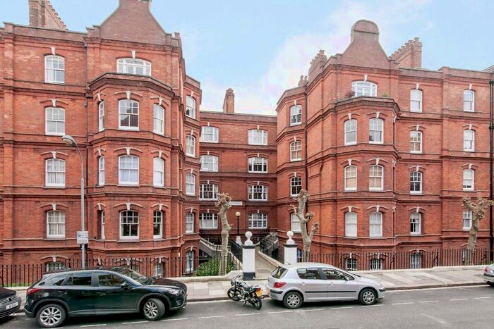 1 Bedroom Flat To Rent In Queen's Club Gardens, London, W14