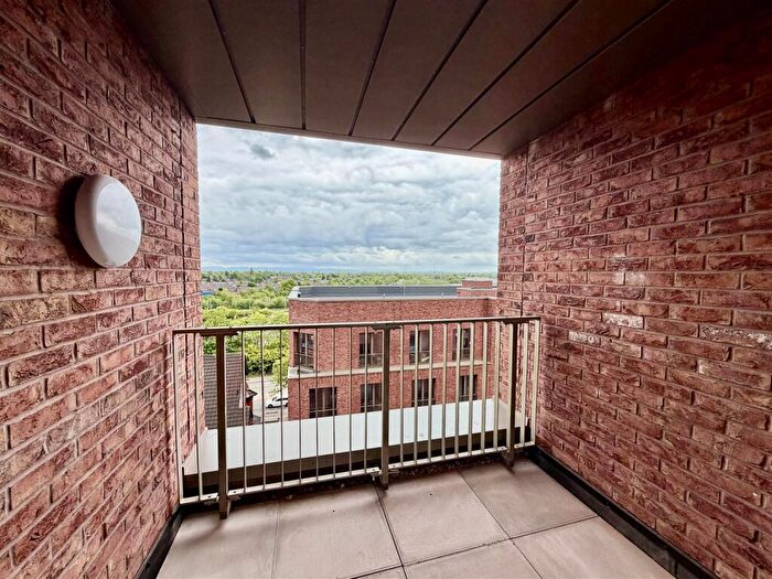 1 Bedroom Apartment To Rent In Trafford Gardens Botanical Avenue, Trafford, Manchester, M16