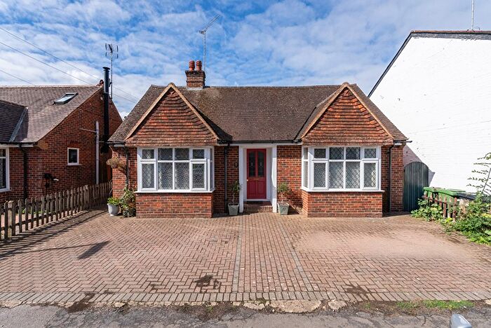 3 Bedroom Detached House For Sale In Bailey Road, Westcott, RH4