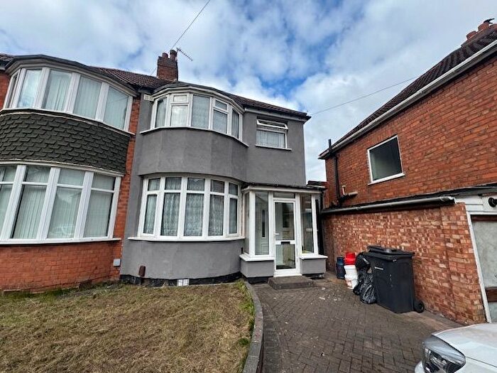 3 Bedroom Semi-Detached House To Rent In The Rise, Great Barr, Birmingham, B42