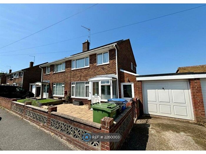 3 Bedroom Semi-Detached House To Rent In Egmont Road, Poole, BH16