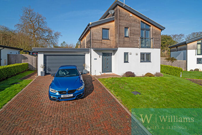 3 Bedroom Detached House For Sale In Everlong, Swaylands Close, Ryde, Isle Of Wight, PO33